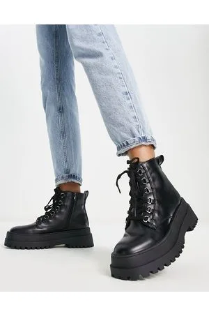 London Rebel Block Heeled Ankle Boots