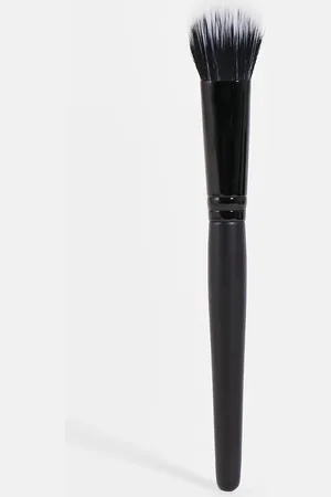 e.l.f. Putty Blush Brush