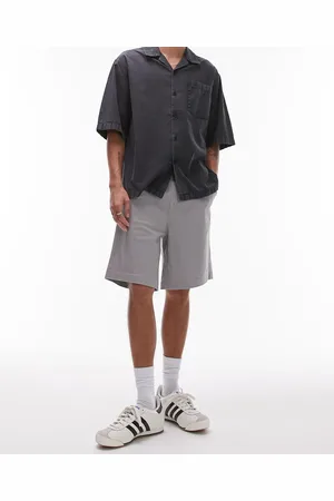 Topman Relaxed chino shorts with elasticated waistband in