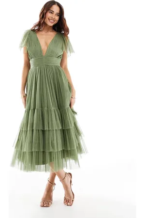 Lace & Beads Bridesmaid Madison v neck tulle midi dress in -Green