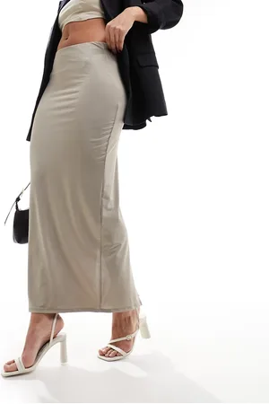 New Look Slinky midi skirt in beige-Pink