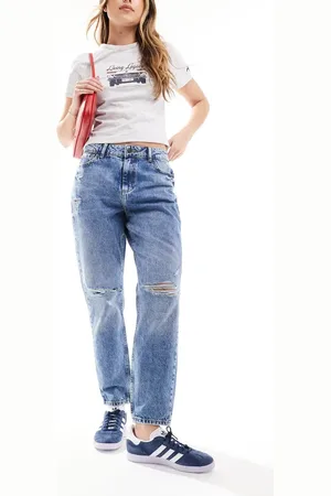 Noisy May Moni high waisted ripped straight leg jeans in mid wash-Blue