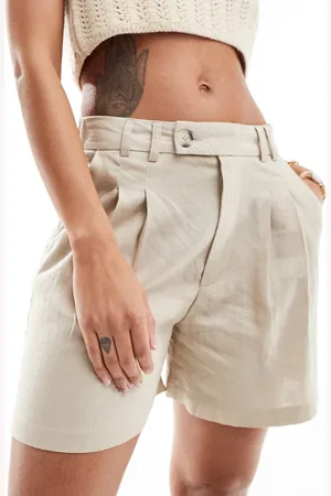 Stradivarius Linen mix bermuda shorts in -Neutral