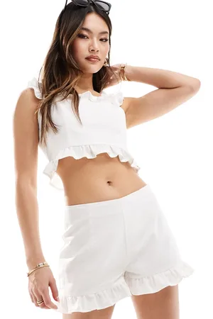 Missyempire Missy Empire ruffle trim shorts in