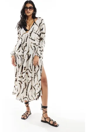 Iisla & Bird Tie dye long sleeve maxi beach dress in -White