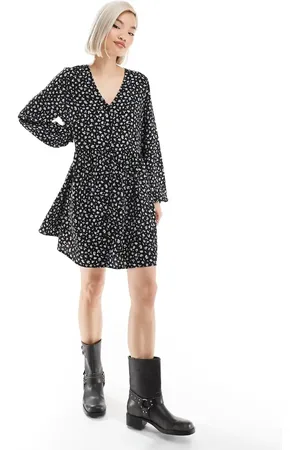 Monki Button through mini dress in mono ditsy print