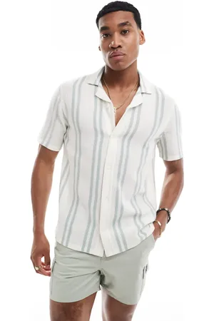 Hollister Short sleeve shirt in with green lace detailing