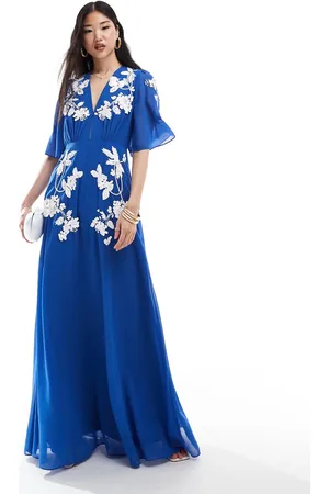 HOPE & IVY Plunge maxi dress with embellished flowers in