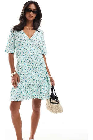 VERO MODA Wrap front mini dress in light floral-Green