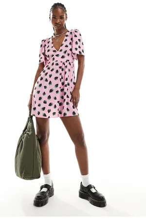 Monki Short sleeve mini sun dress with v neck in pink and black -Multi