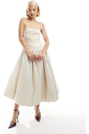 Amy Lynn Alexa shoulder tie puffball midi dress in -White