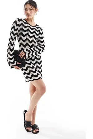 In The Style Crochet bell sleeve mini beach dress in chevron print-Multi
