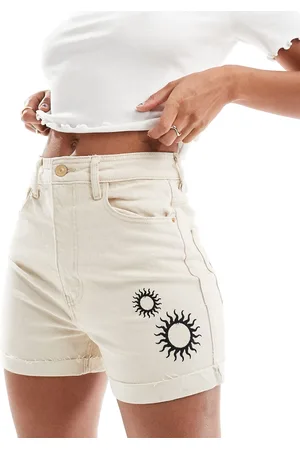 Pieces® Cotton beach shorts with mono solar print embroidery in -White