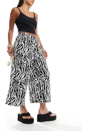 New Look Wide leg pants in zebra print