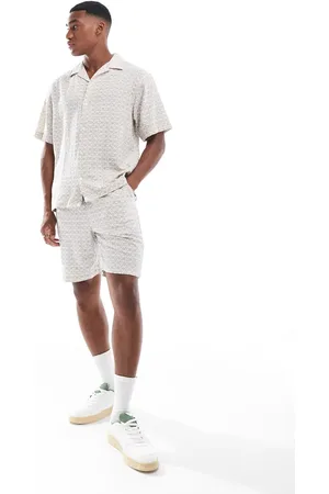 SELECTED Shorts in all over print in and navy-White