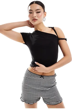 Missyempire Missy Empire slinky one sleeve twist strap top in