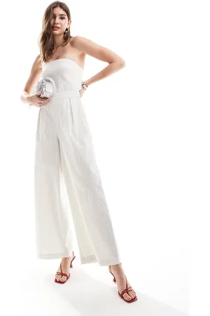 Pretty Lavish Strapless jumpsuit with pockets in -White
