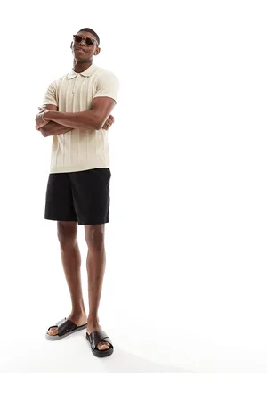 SELECTED Knitted polo shirt with texture in cream-White