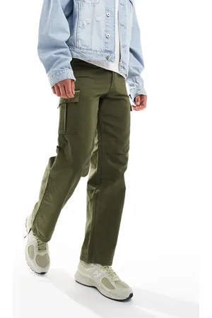 JACK & JONES Bill Barkley wide fit cargo pants in khaki-Green
