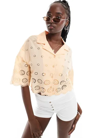 Native Youth Cropped broderie anglaise shirt in -Orange