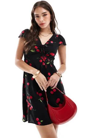 New Look Mini dress with tie front detail in cherry print