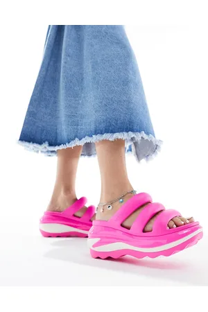 Crocs Mega Crush 3 strap sandals in crush