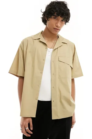 COLLUSION Oversized poplin revere short sleeve shirt in khaki-Green