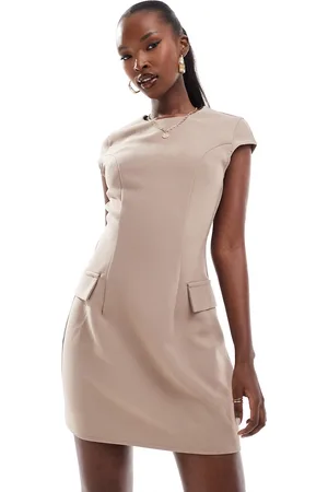 Kaiia Tailored pocket detail cap sleeve mini dress in -Neutral