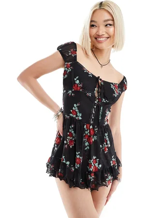Daisy Street Cap sleeve tie front flippy mesh playsuit in black rose-Multi