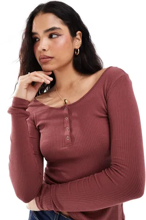 Pieces® Ribbed popper front long sleeve top in -Red