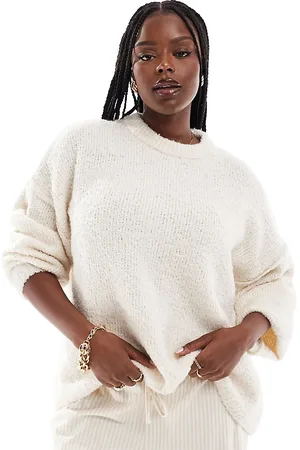ASOS ASOS DESIGN Curve boucle crew neck jumper in -White