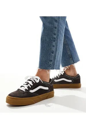 Vans Rowley sneakers in dark and white with gum sole