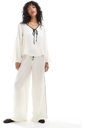 JDY Contrast detail satin midi pants in (part of a set)-White