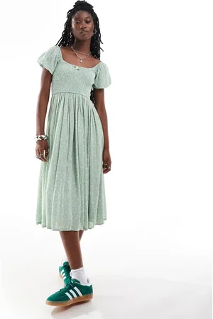 Daisy Street Shirred bust midi smock dress in with rosette detail-Multi