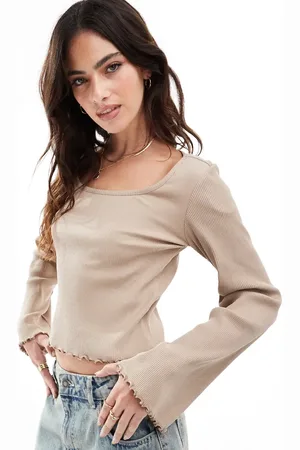 VILA Scoop neck long sleeved t-shirt with lettuce edge in -Brown