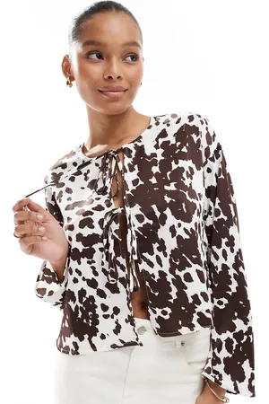 Pieces® Long sleeve tie front top in -Multi