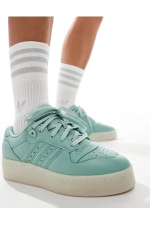 adidas Rivalry Lux Low sneakers in green-Blue