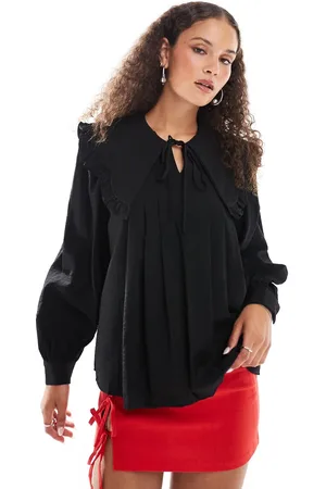 Urban Revivo Oversized collar blouse in