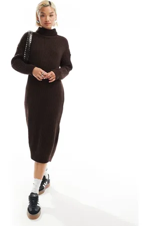 Glamorous Chunky knitted midi dress in -Brown