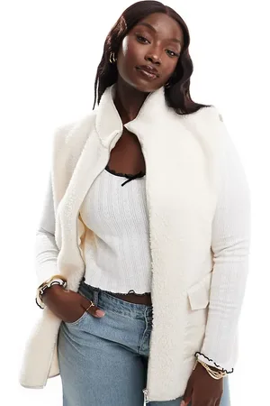 In The Style Teddy vest in -White