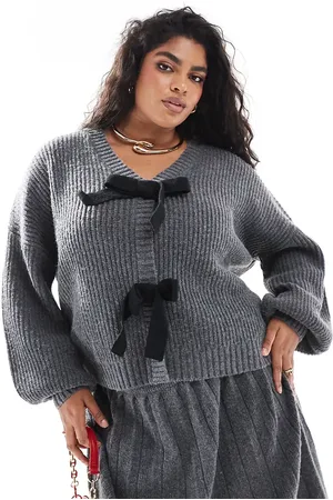 In The Style Knitted pleated mini skirt in (part of a set)-Grey