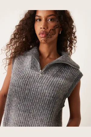 JDY 3/4 zip knitted singlet in