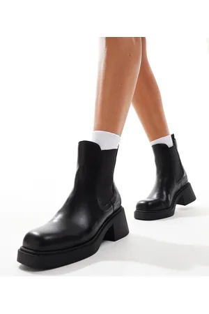 New Look Square toe low ankle boots in
