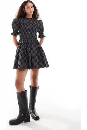 Monki Short sleeve crew neck structured mini dress in