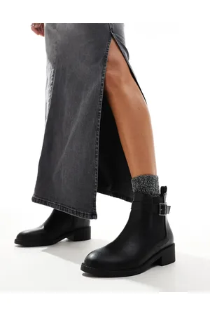 Yours Ankle boots with buckle detail in