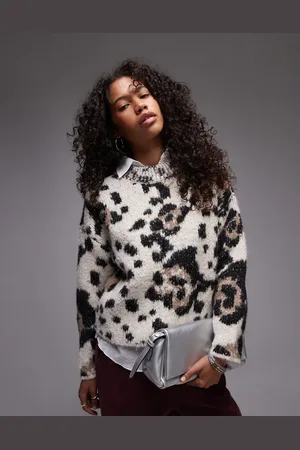 Topshop Knitted fluffy relaxed ultimate jumper in leopard print