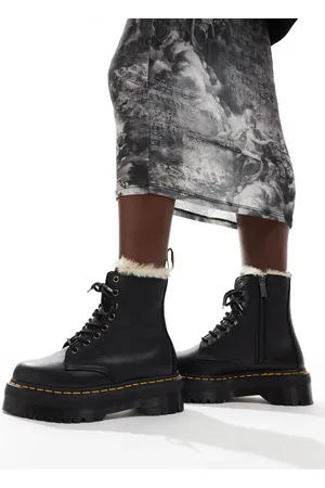 Dr. Martens Jadon faux fur lined 8 eye boots in pisa