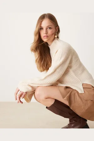 JDY High neck jumper with side slit in -White