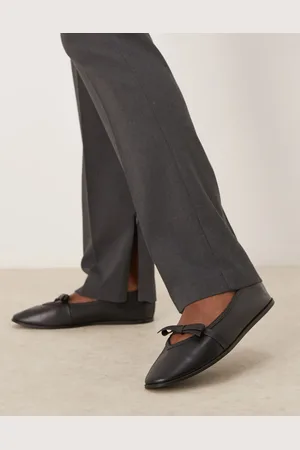 Free People Soft leather bow detail flat ballet pumps in black