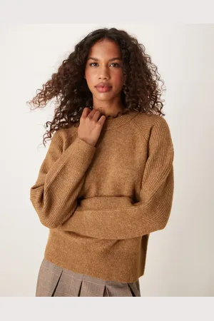 SELECTED Femme knitted jumper in tan-Brown